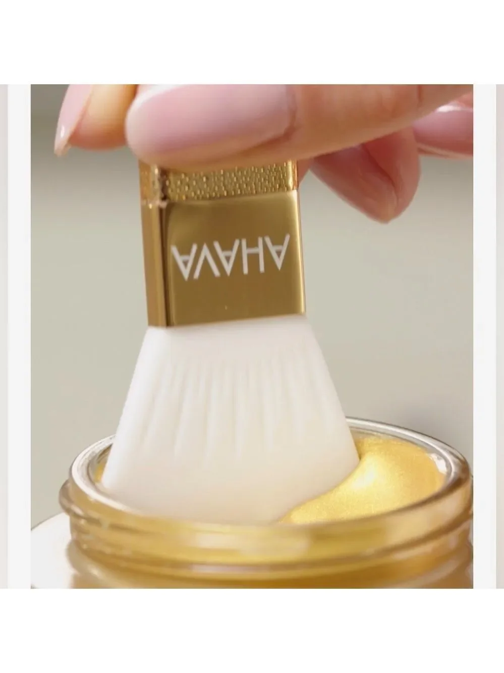 New AHAVA 24K Gold Mineral Mud Mask